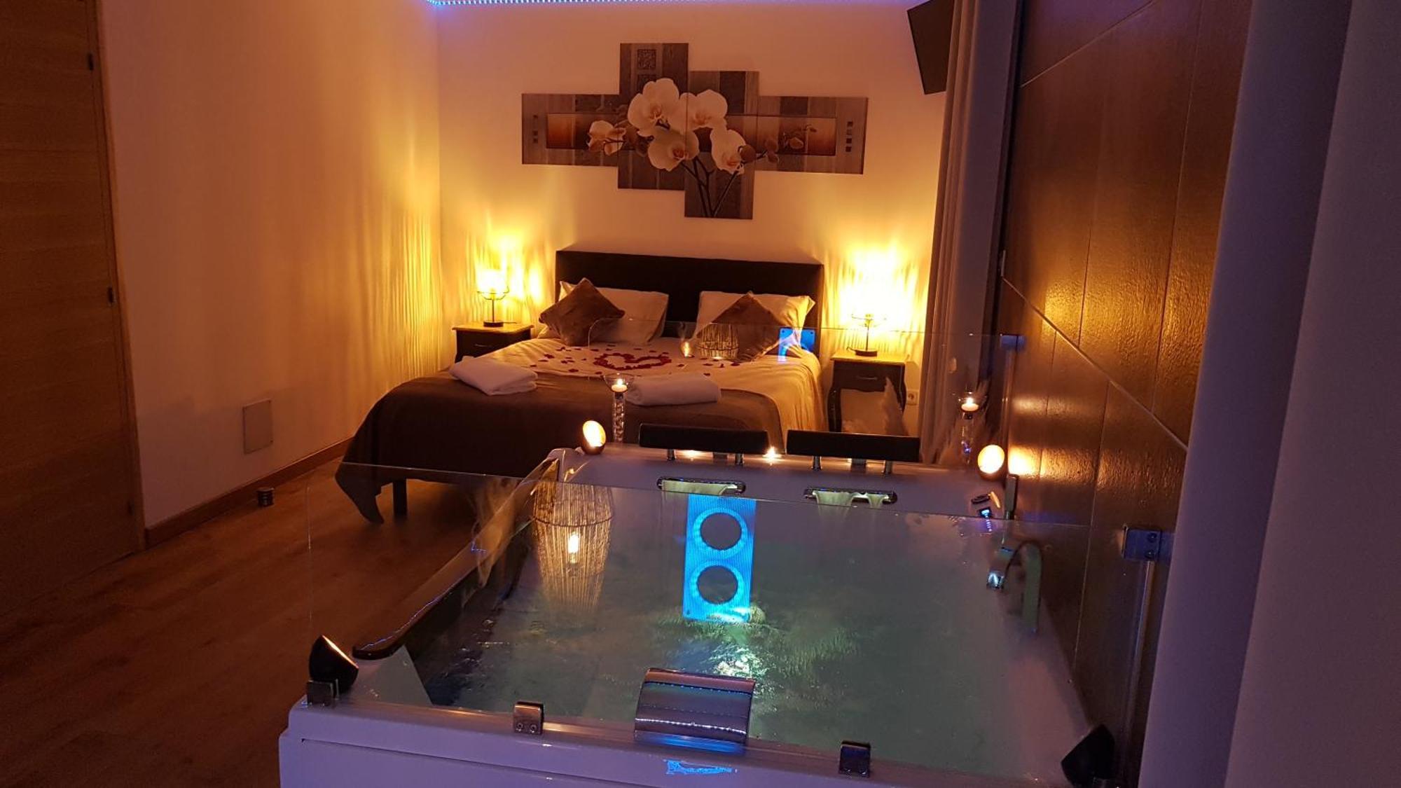Puisserguier Love Room Jaccuzi المظهر الخارجي الصورة